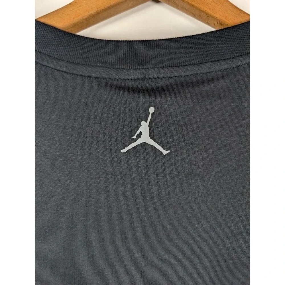 Jordan Sport Dri-FIT Graphic T-Shirt Mens Large Jumpman‎ Streetwear HJ2348 NEW